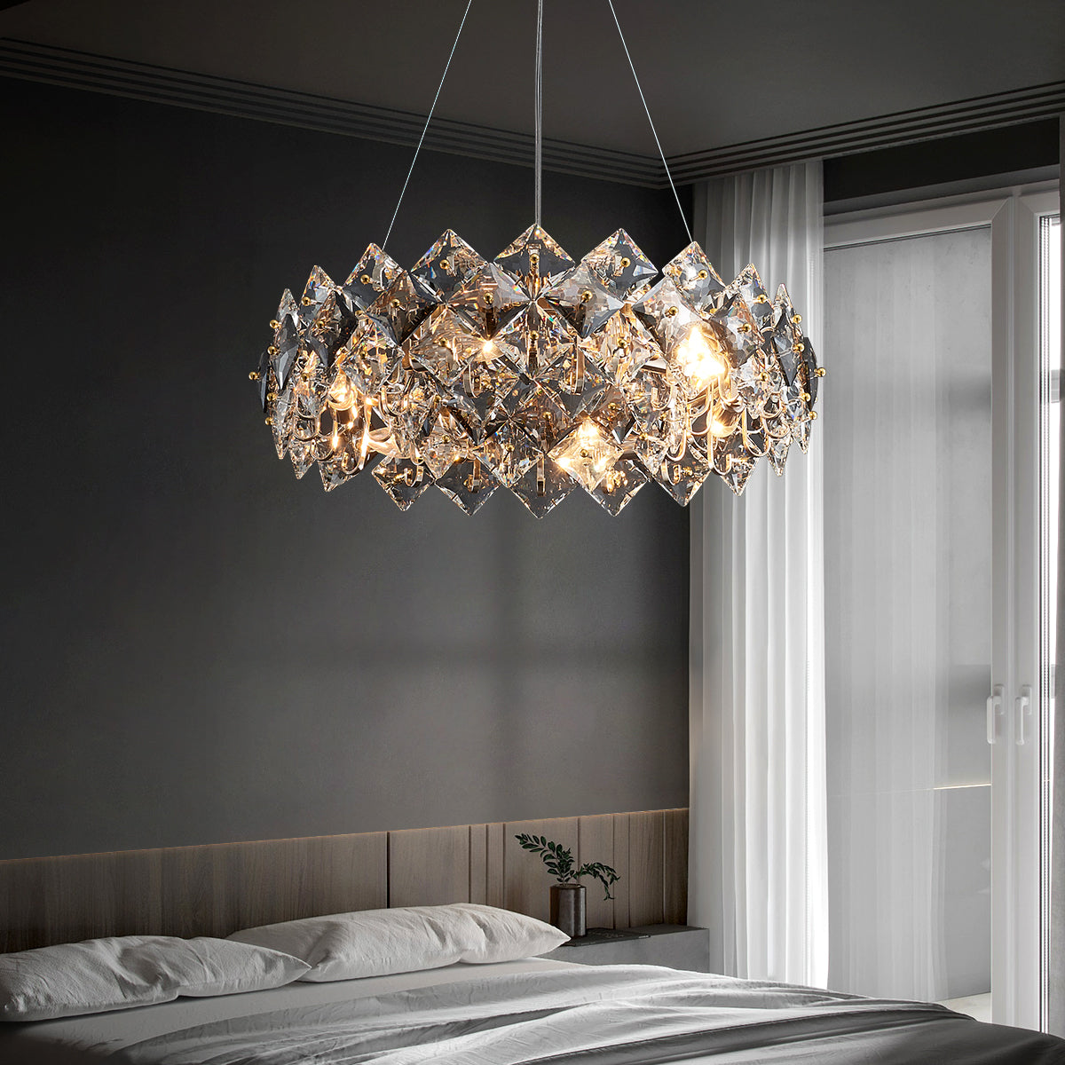 Cenna 8 Globe Chandiler